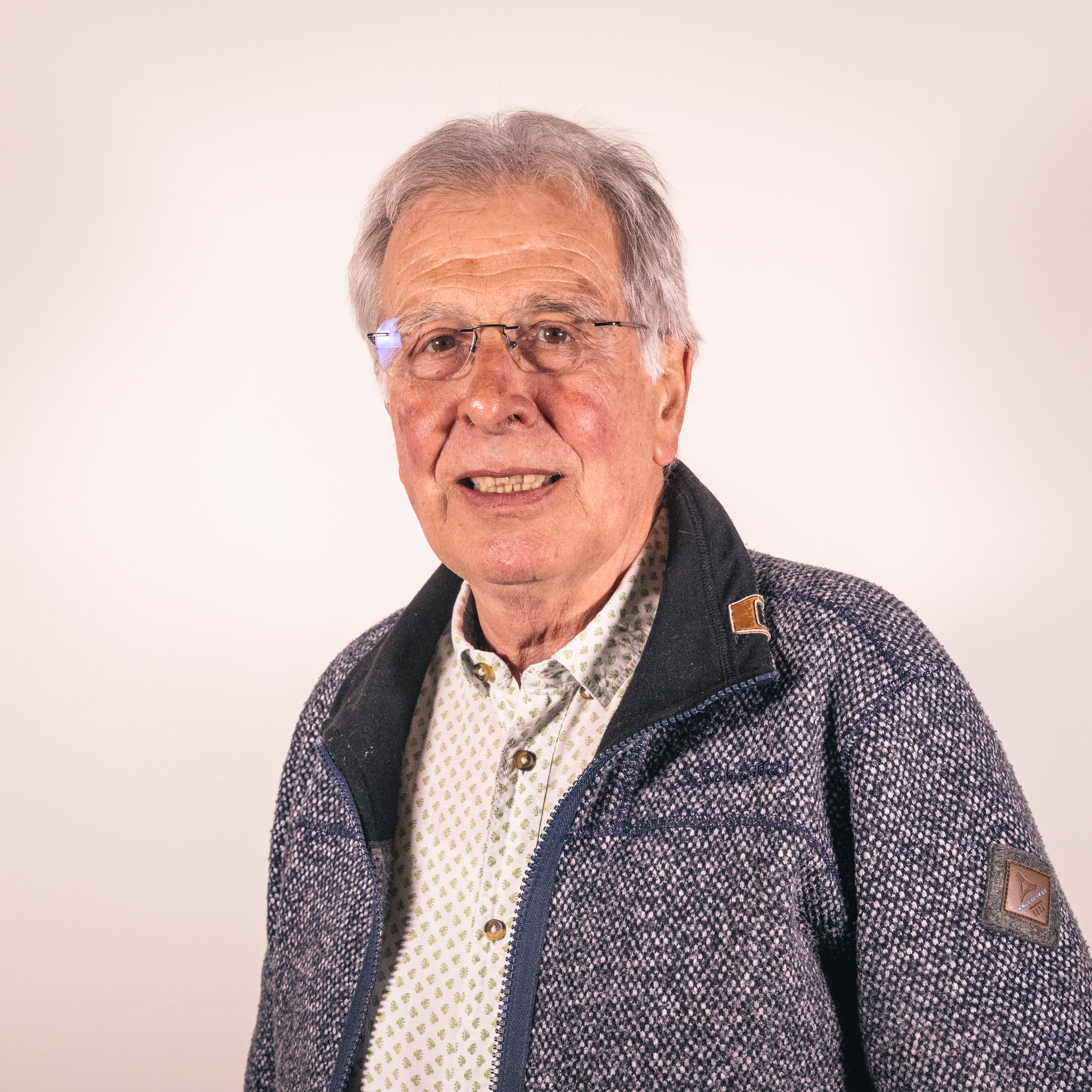 Peter Dolder (70)